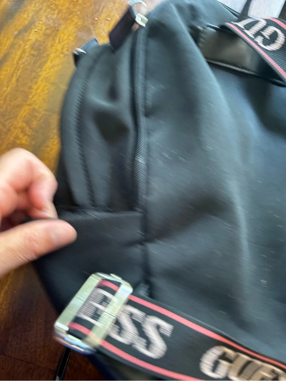Guess classic black